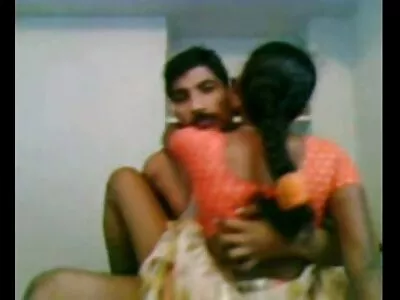 సెడక్టివ్ మహిళ కమ్ చేయబోతోంది