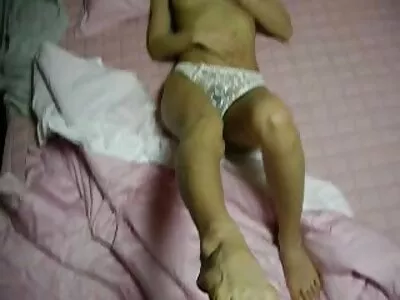 అడ్రియానా లూనాకు మంచి ఫక్ చాలా అవసరం